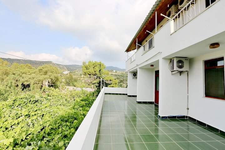 Terrace/Patio 9 of 25
