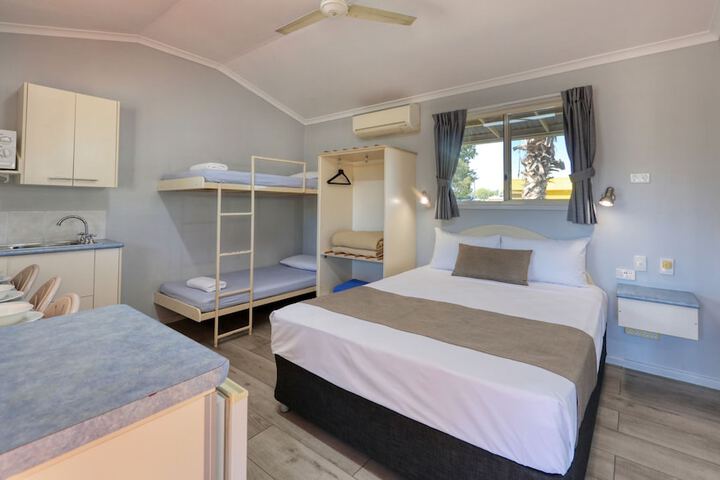 Room 4 of 22