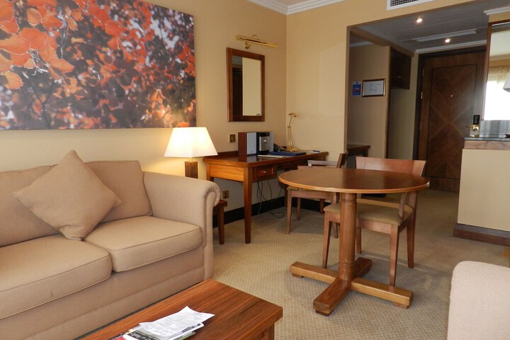 Room 4 of 54