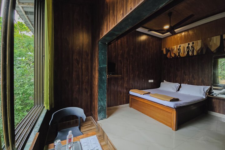 Room 38 of 125