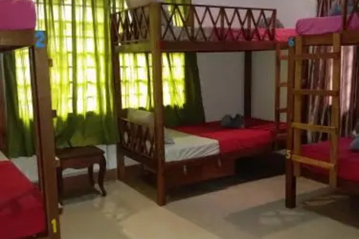 Room 3 of 16