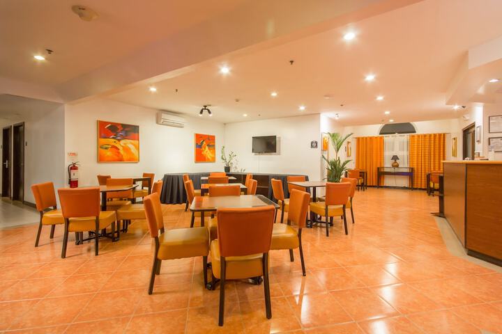 Guest Lobby