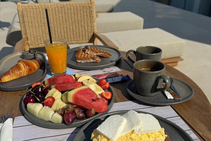 Breakfast/Coffee Service 99 of 121