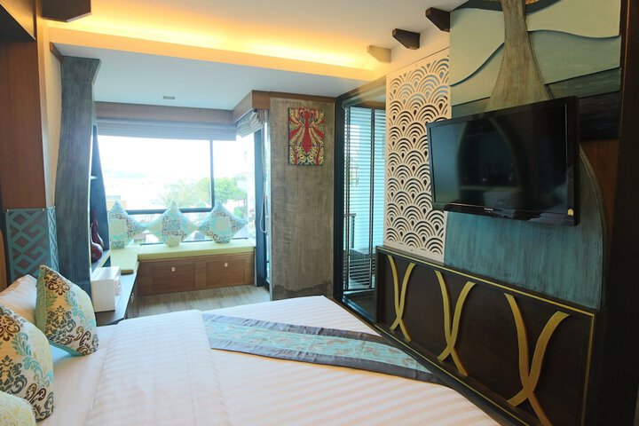 Room 28 of 119