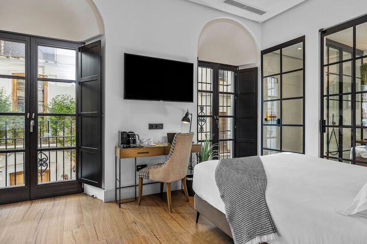 Room 5 of 26