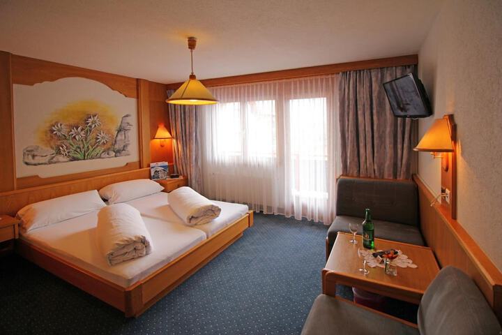 Room 10 of 59