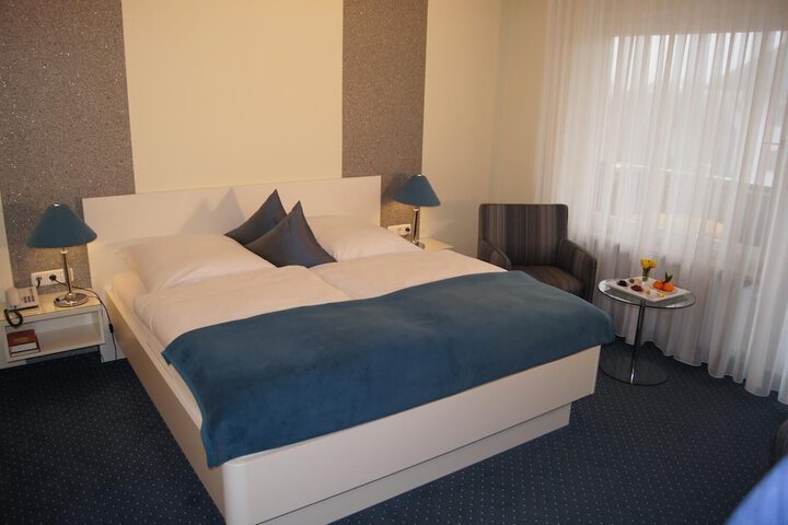 Room 7 of 45