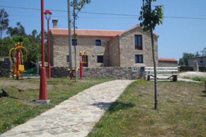103473 - House in Muxía