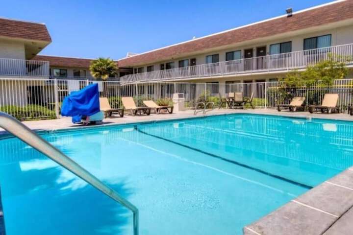 Hotel with Pool