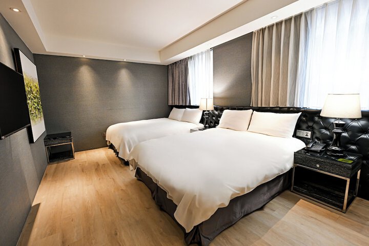 Room 95 of 146