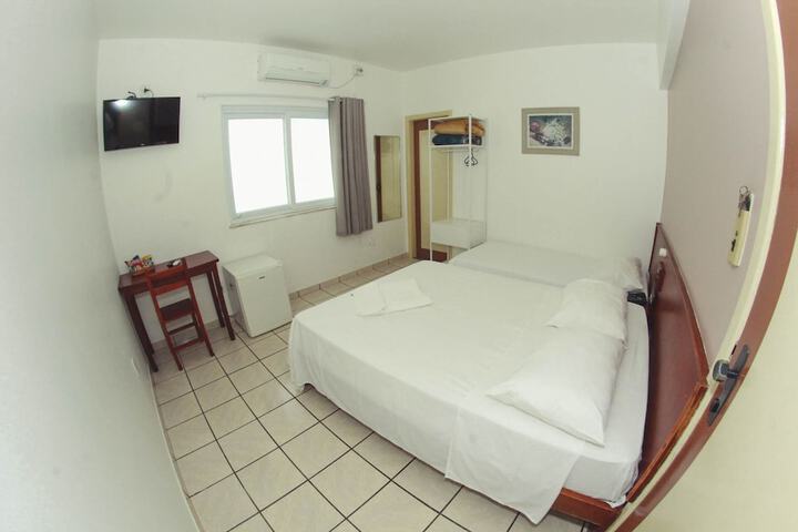 Room 9 of 29