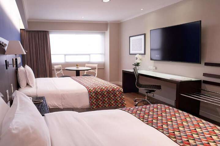 Room 6 of 48