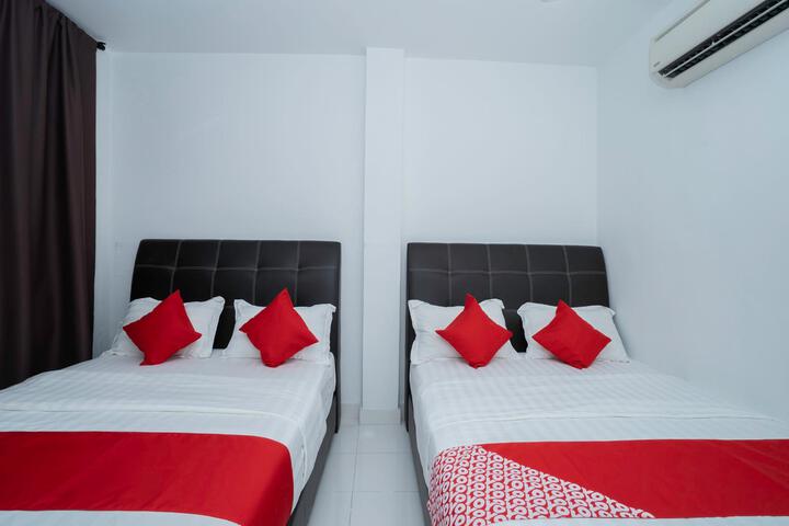Room 18 of 34