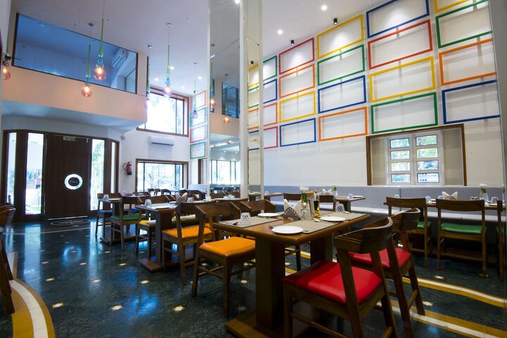Dining 43 of 67