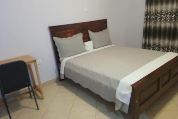 Room 2 of 16