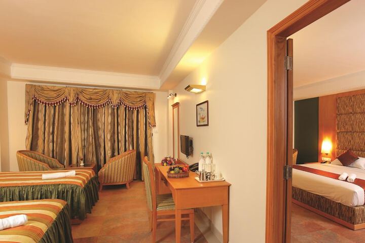 Room 9 of 31