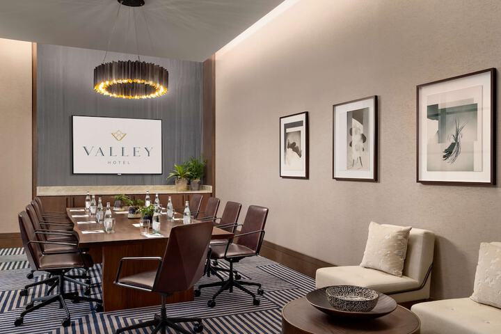 Meeting facility