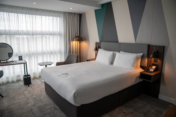 Room 34 of 116