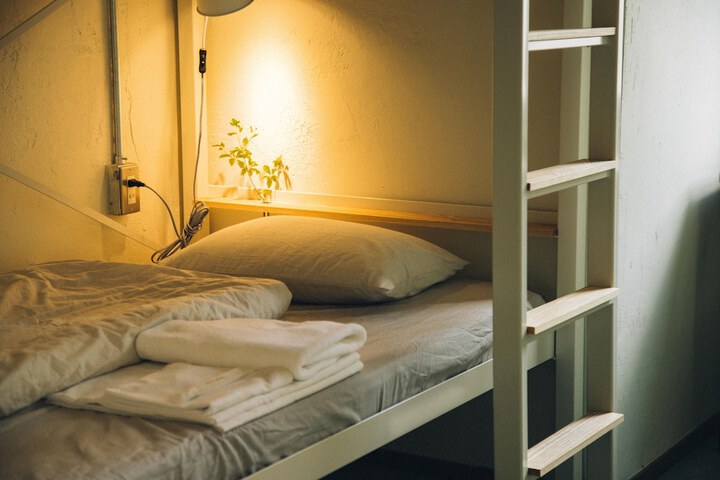 Room 15 of 49