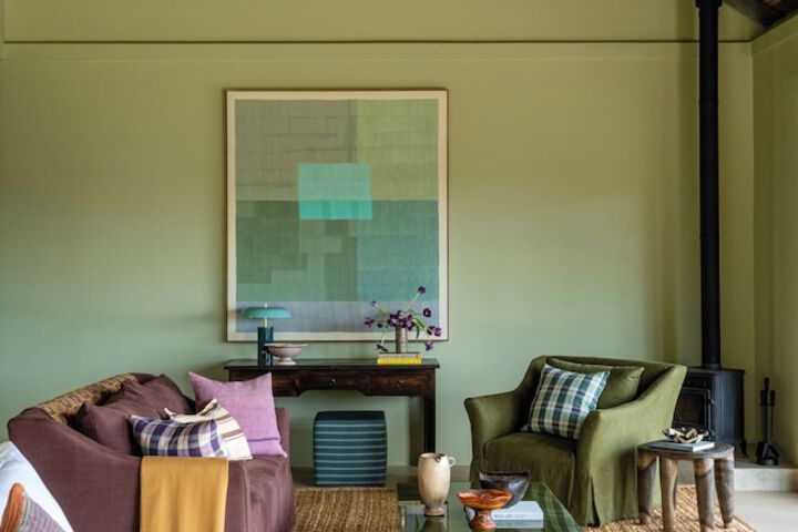 Room 17 of 28