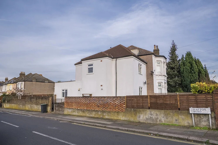 67 Hafton Road