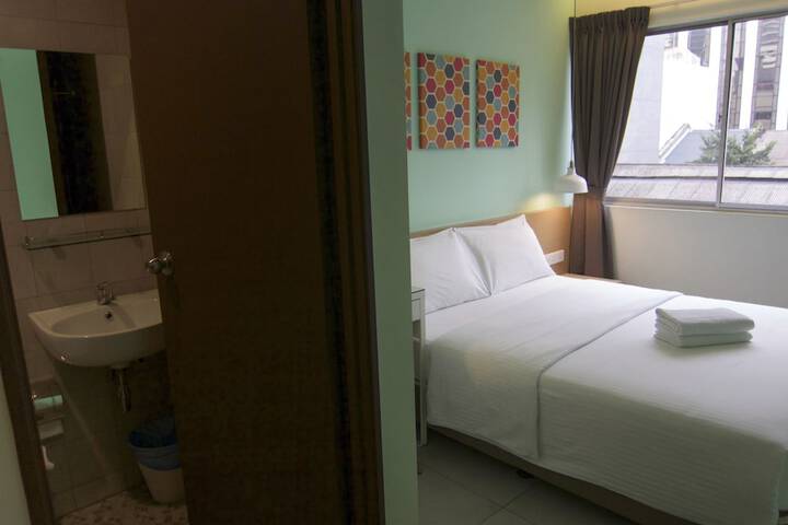 Room 11 of 48