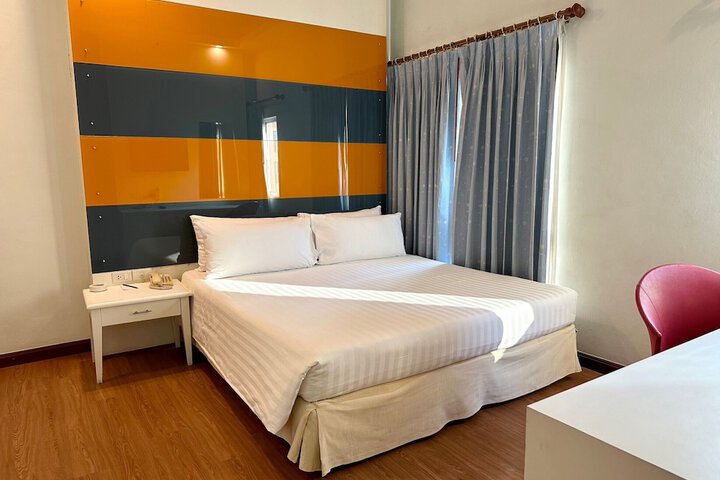 Room 26 of 64