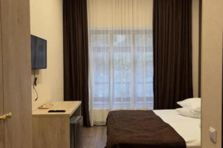 Room 4 of 23