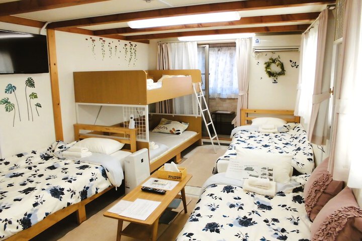 Room 10 of 46