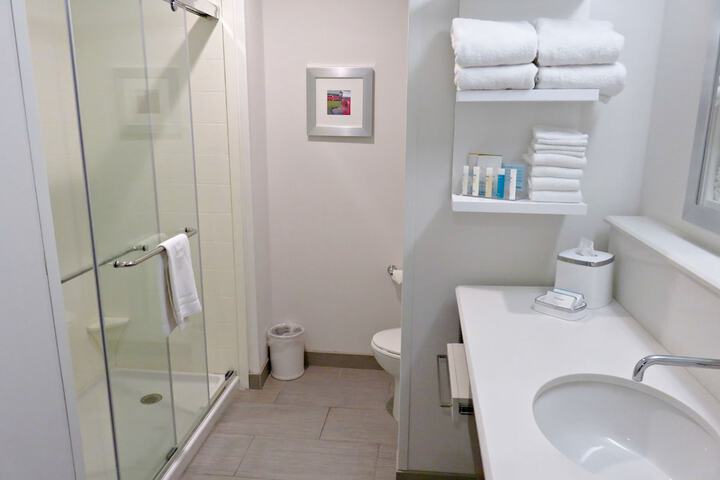 Bathroom shower