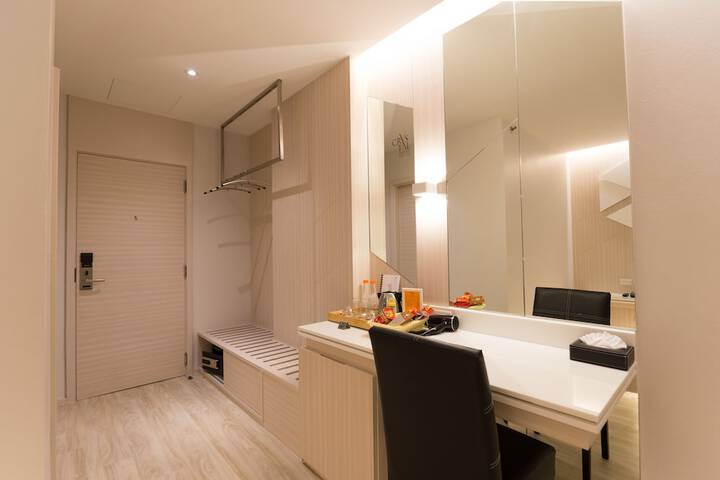 Room 15 of 61