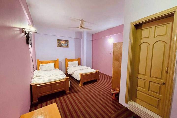 Hotel Royal City Chilas