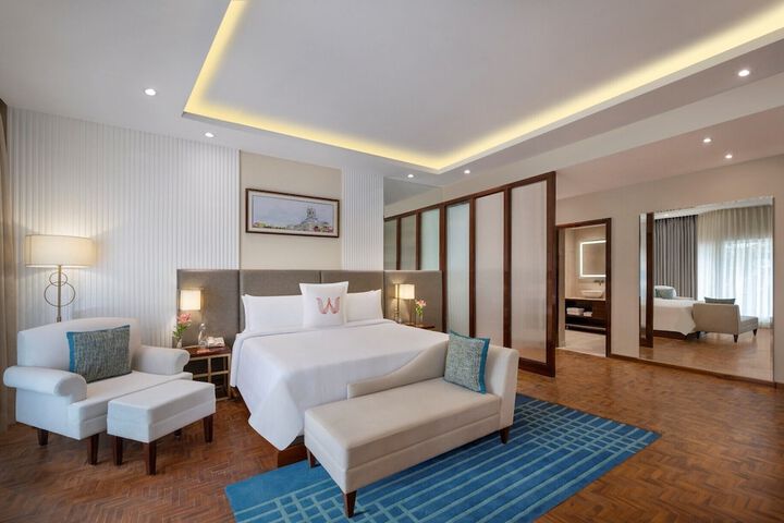 Room 7 of 27
