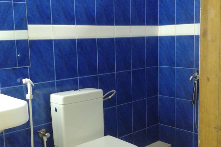 Room 12 of 12