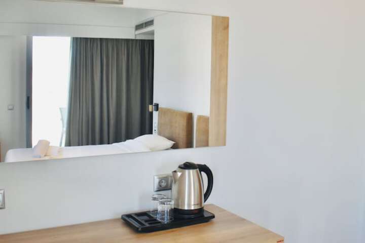 Room 37 of 70