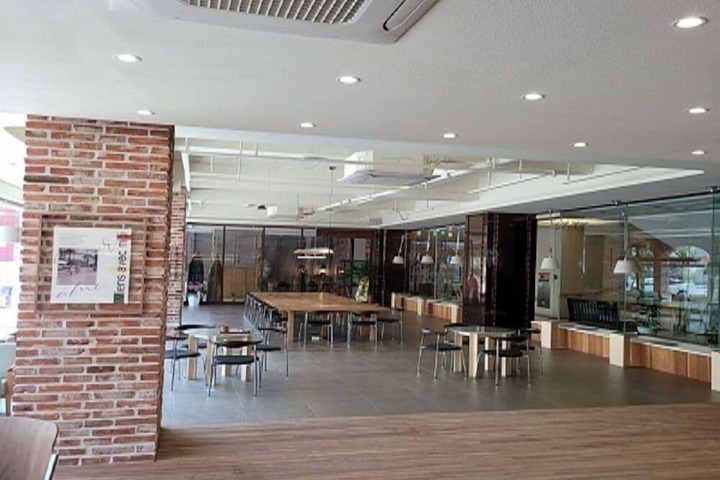 Cafe