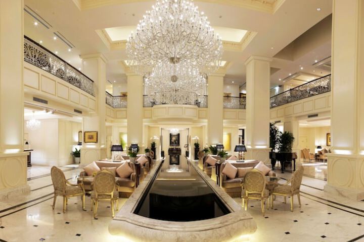 Entrance & Lobby