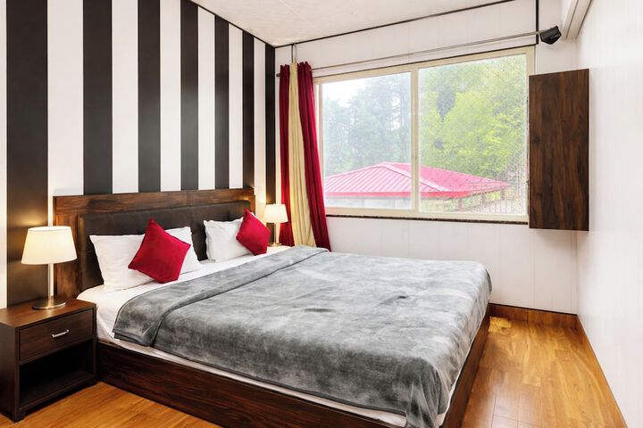 Room 10 of 22