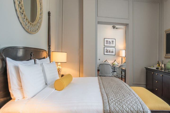 Room 10 of 72