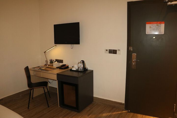 Room 19 of 51