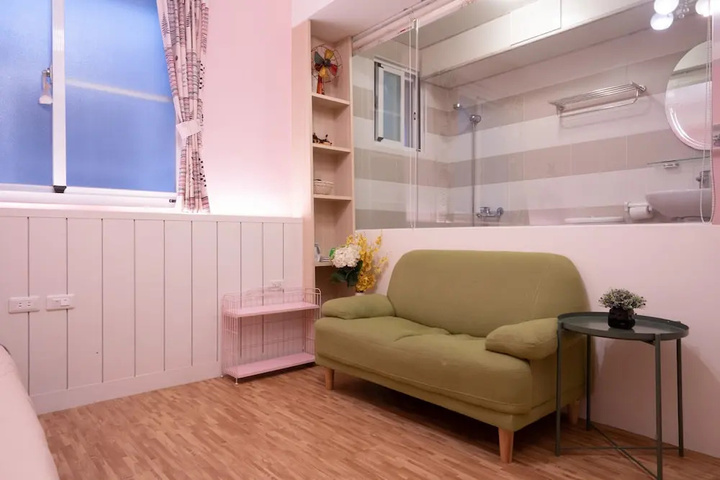 Room 2 of 15