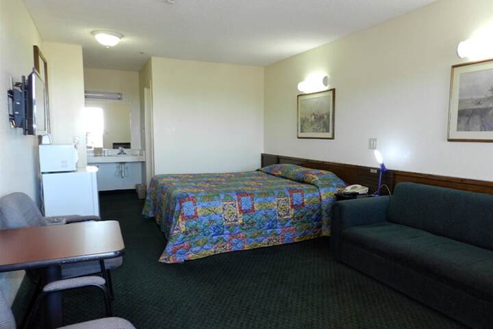 2 King Beds (1 of 15)