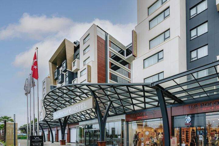 Hotel 94 of 95