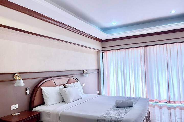 Room 11 of 41