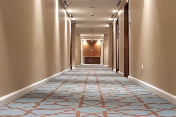Ballroom/Hall 30 of 36