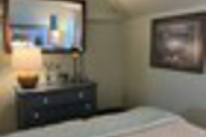 Room 143 of 297