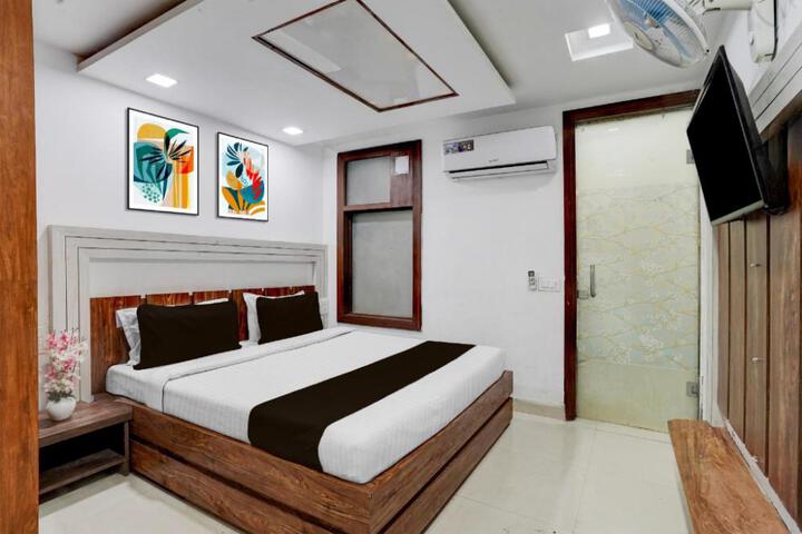 Photo of Super Collection O by OYO Mall Road Bathinda Formerly Hotel Galaxy
