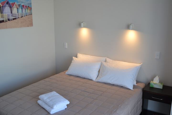 Room 15 of 40