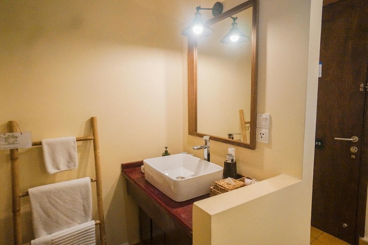Room 72 of 129