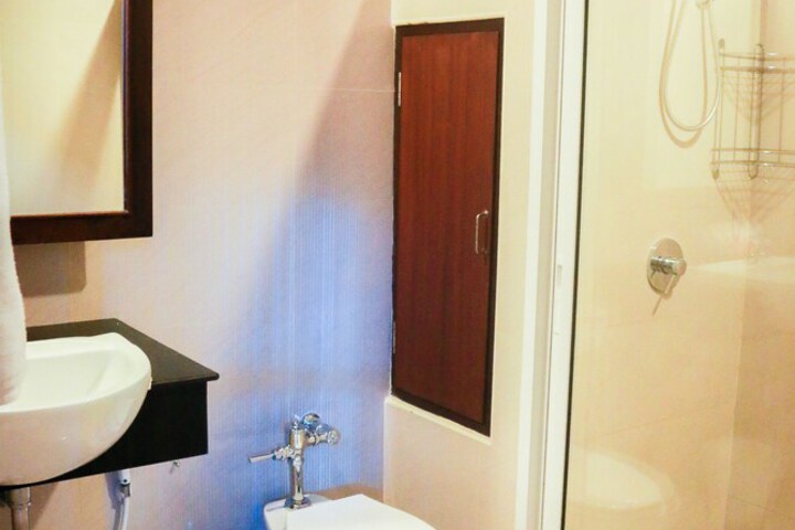 Room 49 of 73
